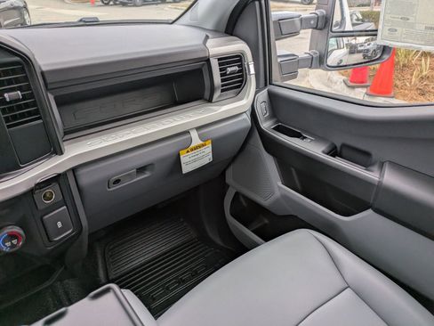 New 2026 Ford F250 XL AWD/4WD image 18