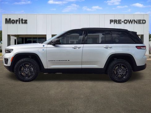Used 2025 Jeep Grand Cherokee Trailhawk AWD/4WD image 4