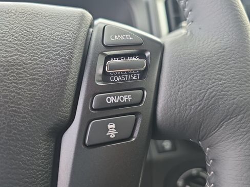 New 2026 Nissan Frontier SV w/ SV Convenience Package AWD/4WD image 30