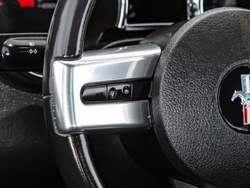 Used 2006 Ford Mustang GT RWD image 14