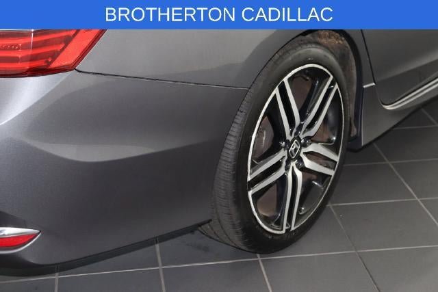 Used 2017 Honda Accord Touring image 14