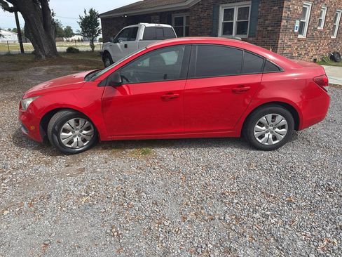Used 2016 Chevrolet Cruze Limited LS FWD image 4
