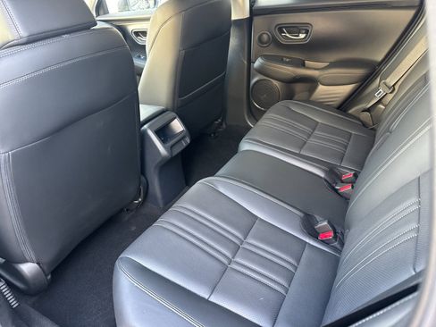 Used 2023 Honda HR-V EX-L image 12