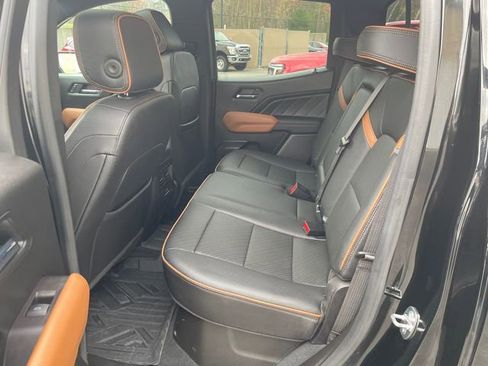 Used 2023 GMC Canyon AT4 w/ AT4 Premium Package image 17