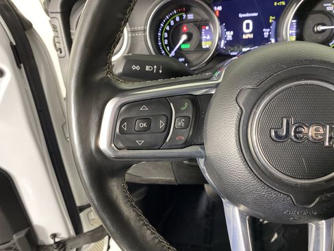 Used 2023 Jeep Wrangler Unlimited Rubicon 4xe w/ Cold Weather Group AWD/4WD image 24