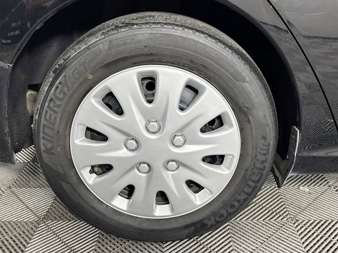 Used 2023 Nissan Altima 2.5 S FWD image 32