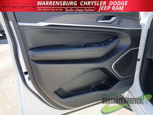 New 2026 Jeep Grand Cherokee Limited image 12