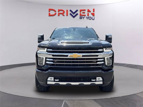 Used 2022 Chevrolet Silverado 2500 High Country AWD/4WD image 9