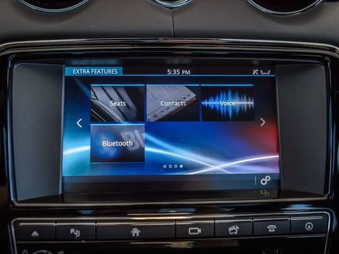 Used 2016 Jaguar XJ image 22