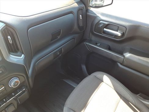 Used 2024 Chevrolet Silverado 1500 Custom Trail Boss AWD/4WD image 33