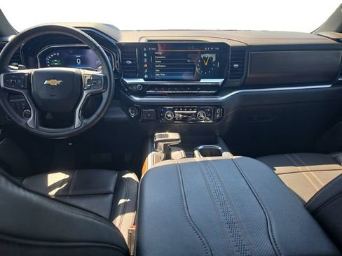 Used 2024 Chevrolet Silverado 1500 High Country w/ Technology Package AWD/4WD image 12