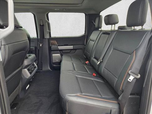 New 2026 Ford F250 Lariat w/ Black Appearance Package AWD/4WD image 15
