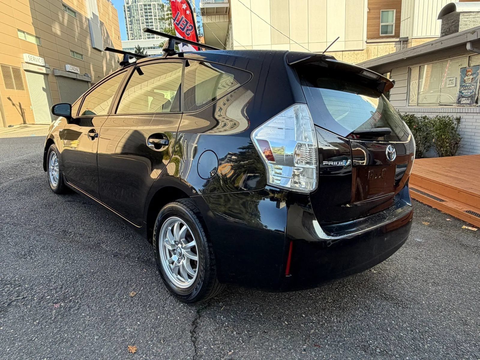 Used 2014 Toyota Prius V Two FWD image 8