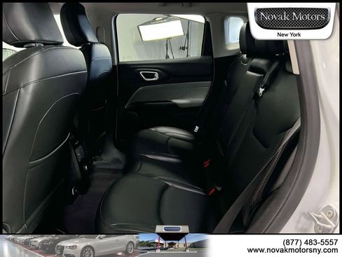 Used 2022 Jeep Compass Latitude AWD/4WD image 13