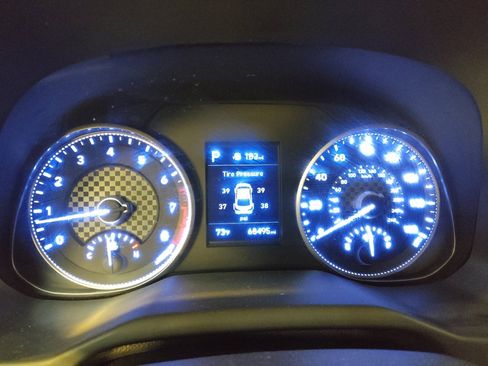 Used 2020 Hyundai Elantra SE w/ Cargo Package (C1) image 23