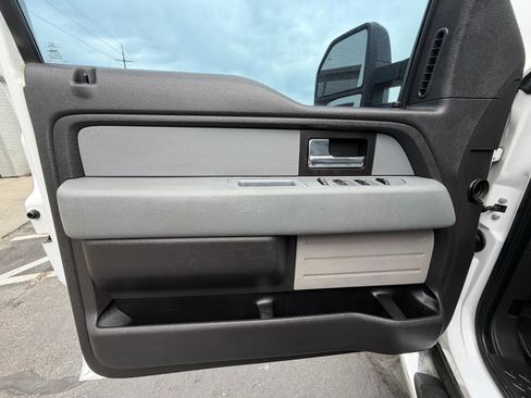 Used 2014 Ford F150 XLT w/ Equipment Group 302A Luxury AWD/4WD image 11