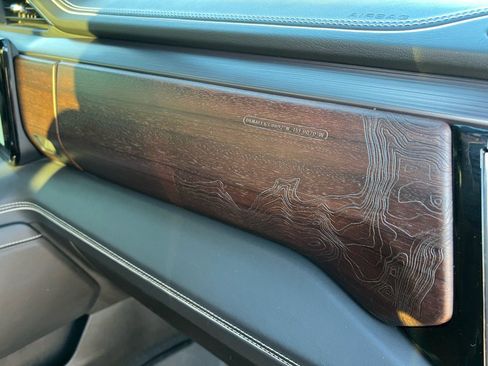 Used 2022 GMC Sierra 1500 Denali Ultimate image 38