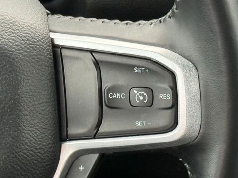 Used 2022 RAM 1500 Big Horn AWD/4WD image 29