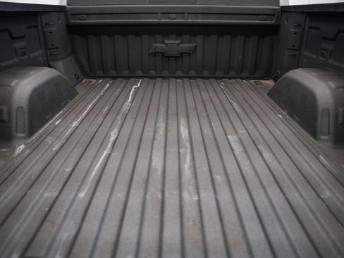 Used 2025 Chevrolet Silverado 1500 High Country AWD/4WD image 11