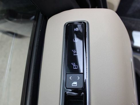 Used 2019 Land Rover Range Rover Supercharged AWD/4WD image 36