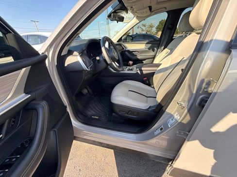 Used 2025 MAZDA CX-90 3.3 Turbo w/ Preferred Package AWD/4WD image 23