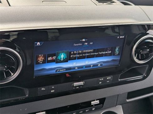 Used 2025 Mercedes-Benz Sprinter 2500 image 26