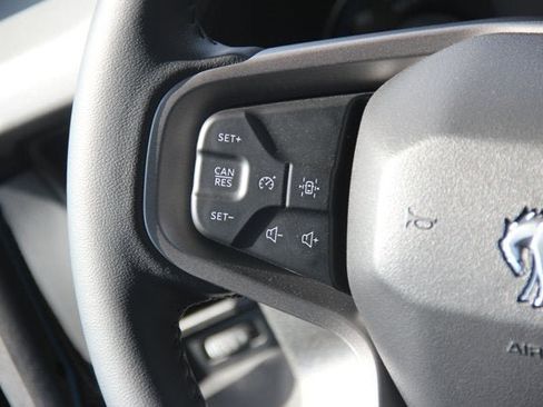 Used 2024 Ford Bronco Black Diamond image 15