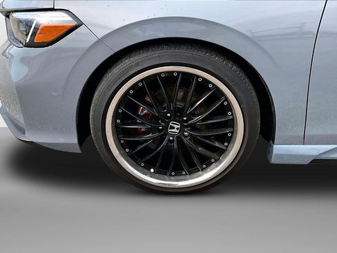 Used 2025 Honda Civic Sport image 2