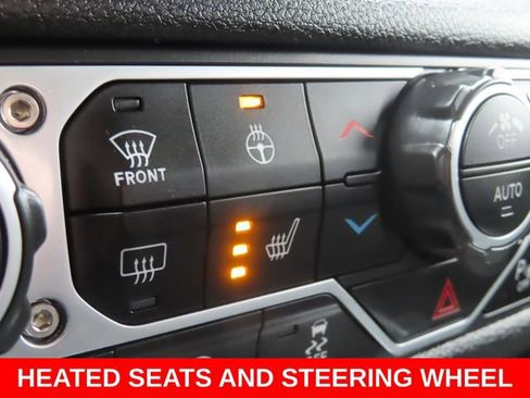 Used 2025 Jeep Wrangler Willys image 4