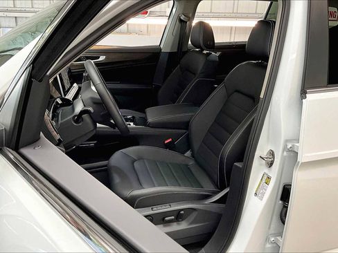 New 2026 Volkswagen Atlas SEL image 11