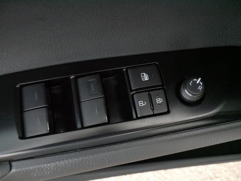 Certified 2025 Toyota Camry LE image 19