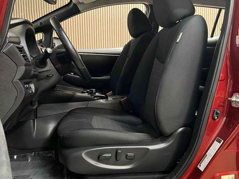 Used 2018 Nissan Leaf SV w/ SV Technology Package FWD image 20