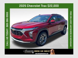 Used 2025 Chevrolet Trax LT FWD 360° Tour