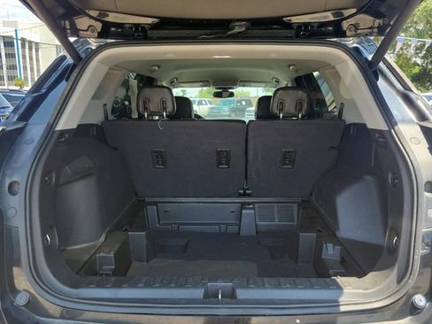 Used 2018 GMC Terrain SLE w/ Driver Convenience Package FWD image 30