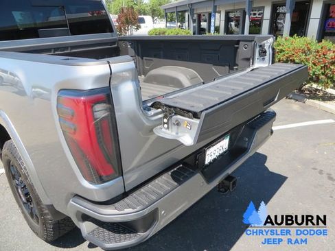 Used 2026 GMC Sierra 3500 AT4 w/ AT4 Premium Plus Package AWD/4WD image 13