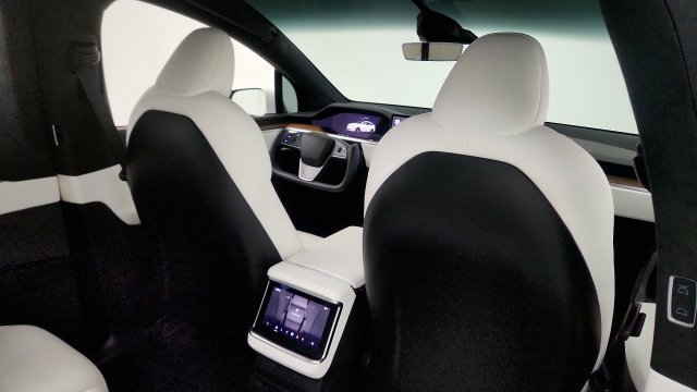 Used 2022 Tesla Model X AWD/4WD image 38