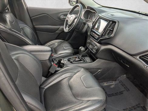 Used 2019 Jeep Cherokee Limited image 22