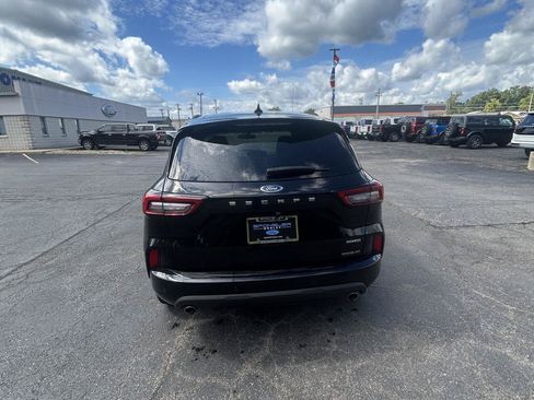 Certified 2023 Ford Escape ST-Line w/ Tech Pack #1 AWD/4WD image 4