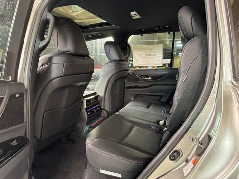 New 2025 Lexus LX 700h Luxury image 14