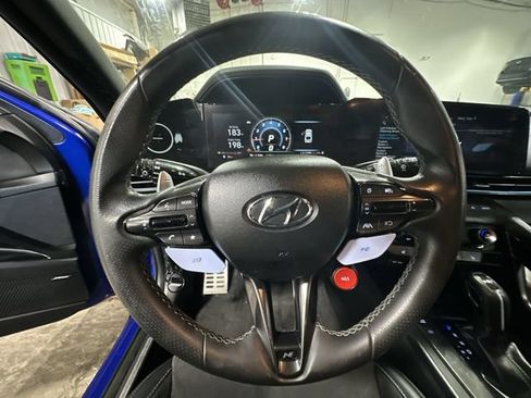 Used 2022 Hyundai Elantra N FWD image 15