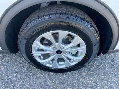 New 2026 Ford Escape Active image 11