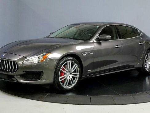 Used 2017 Maserati Quattroporte S GranSport image 3