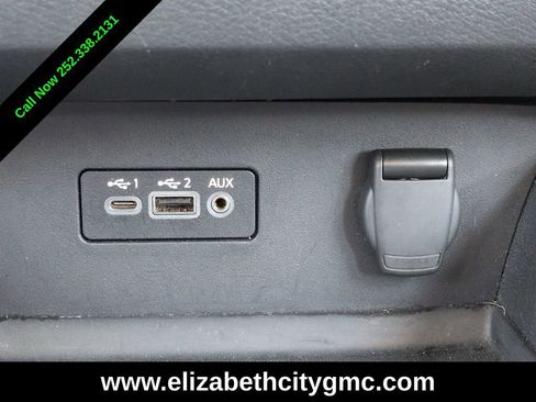 Used 2025 Nissan Altima 2.5 SV FWD image 25