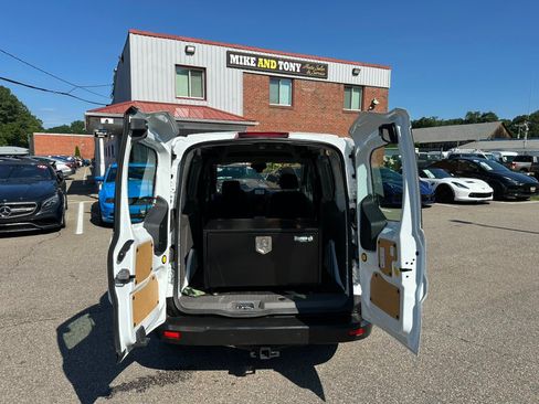 Used 2022 Ford Transit Connect XLT FWD image 29