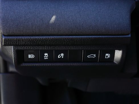 Used 2025 Toyota Camry LE FWD image 18