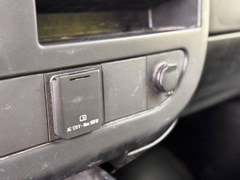 Used 2015 GMC Savana 2500 Extended image 11