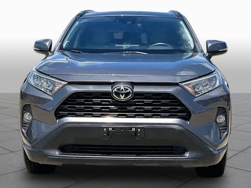 Used 2021 Toyota RAV4 XLE Premium AWD/4WD image 4