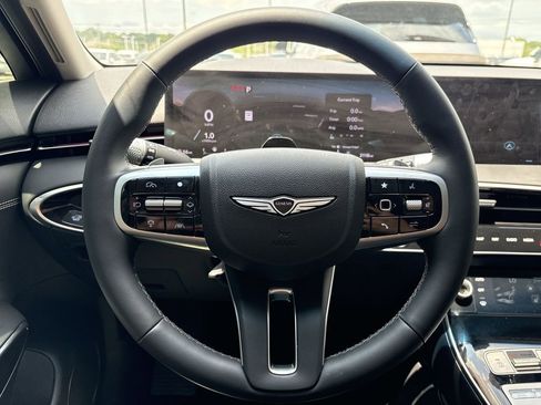 Used 2026 Genesis GV70 2.5T AWD/4WD image 11