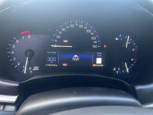 Used 2015 Cadillac XTS Luxury w/ Driver Awareness Package AWD/4WD image 19