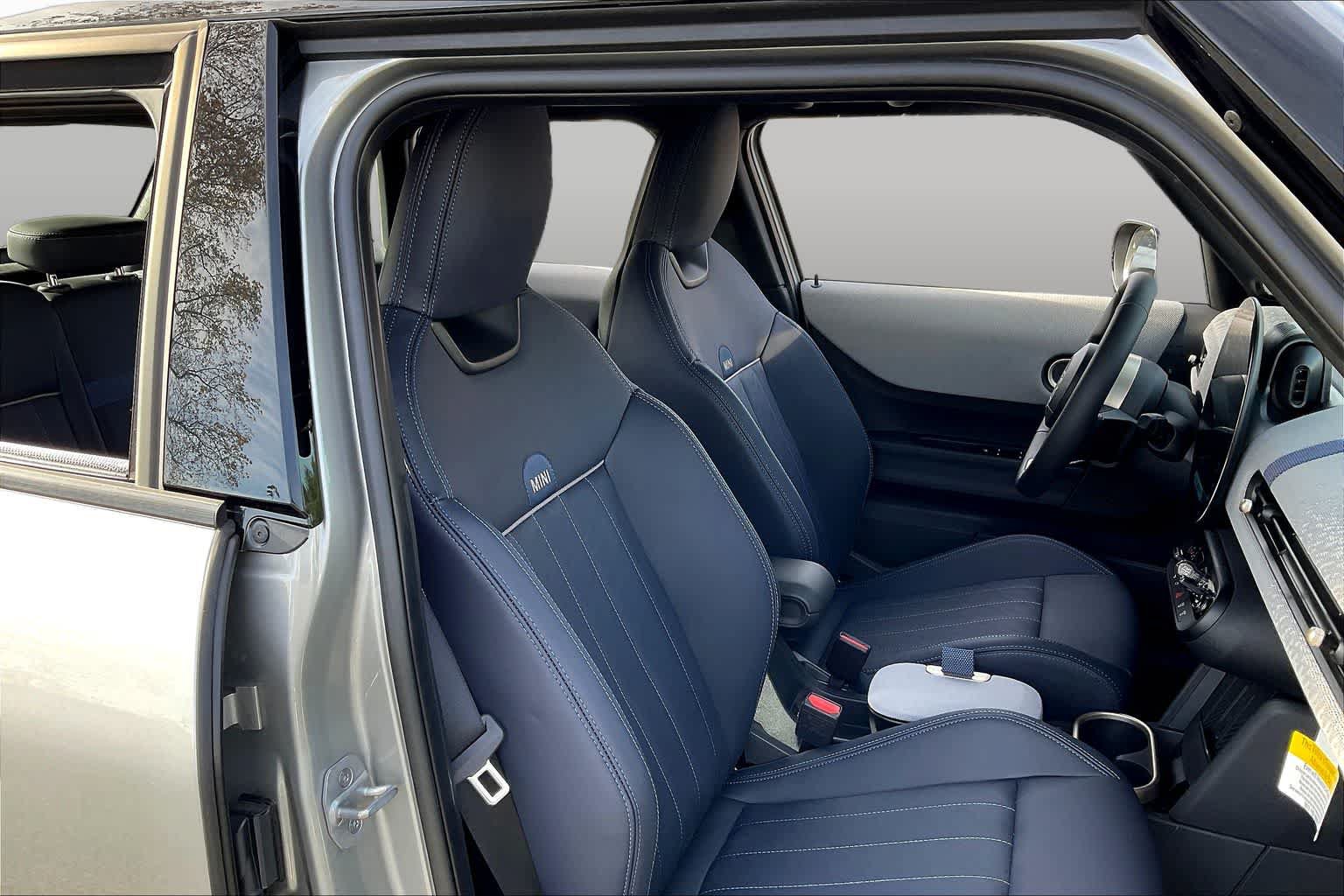 Used 2025 MINI Cooper S FWD image 8